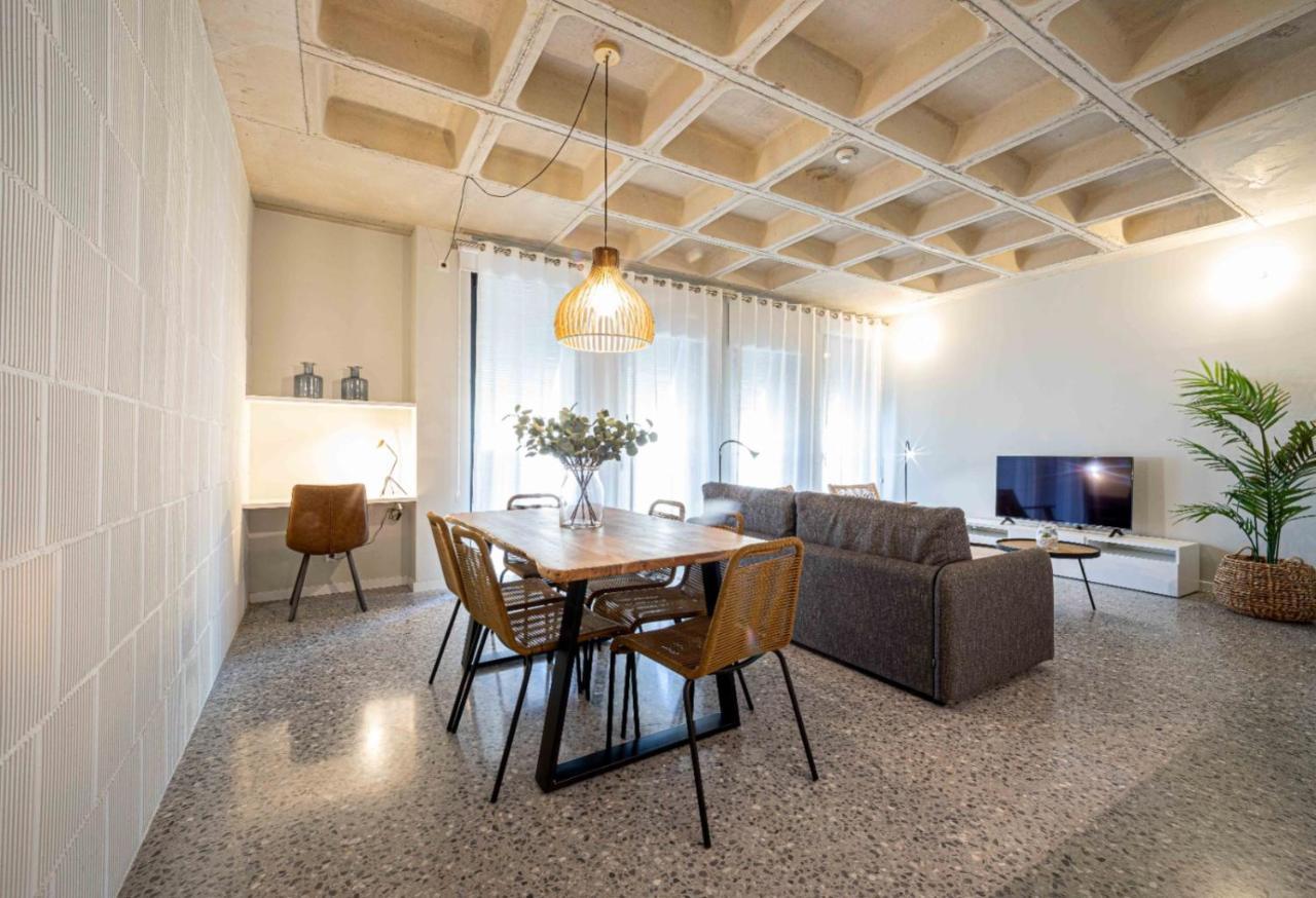 Barcelona Touch Apartments - Rosich Оспиталет-де-Льобрегат Экстерьер фото