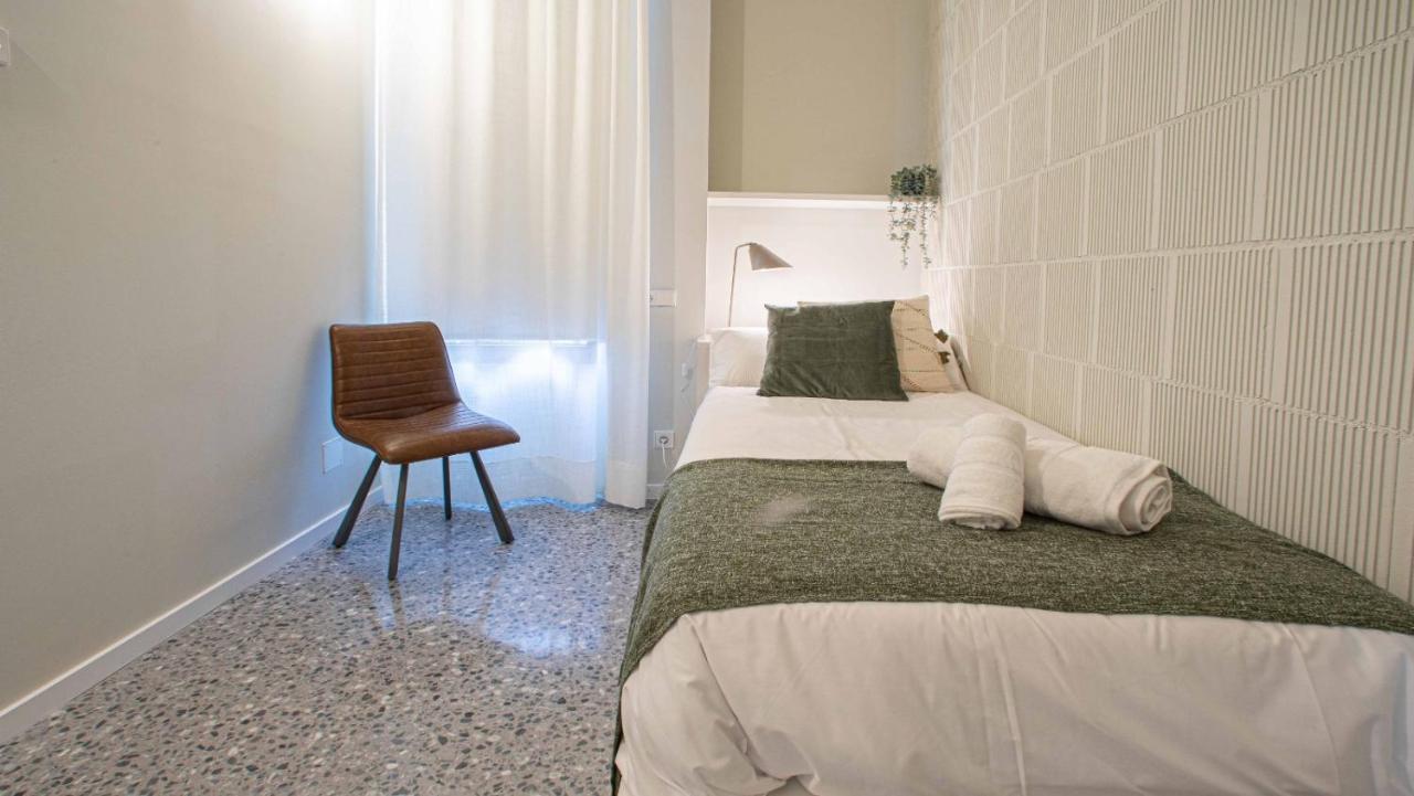 Barcelona Touch Apartments - Rosich Оспиталет-де-Льобрегат Экстерьер фото